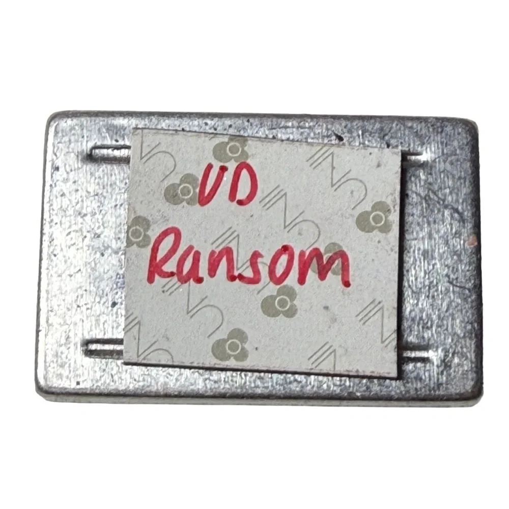 Vintage Urban Decay pan eyeshadow - Ransom